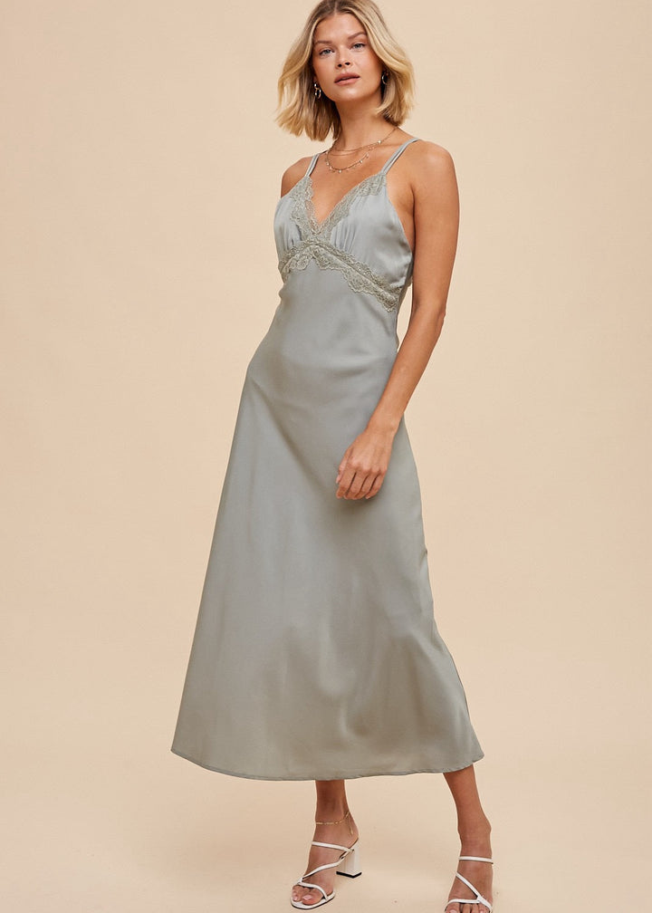 Lace Detailing Midi Dress