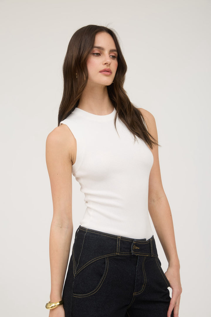 Sleeveless Round Neck Sweater Top