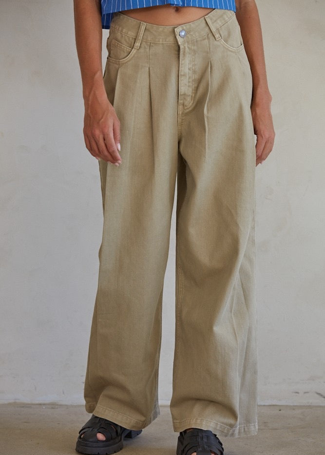 Model Off Duty Wide Leg Pants